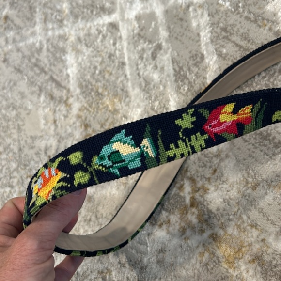 TROPICAL FISH EMBROIDERED BELT - Picture 4 of 5